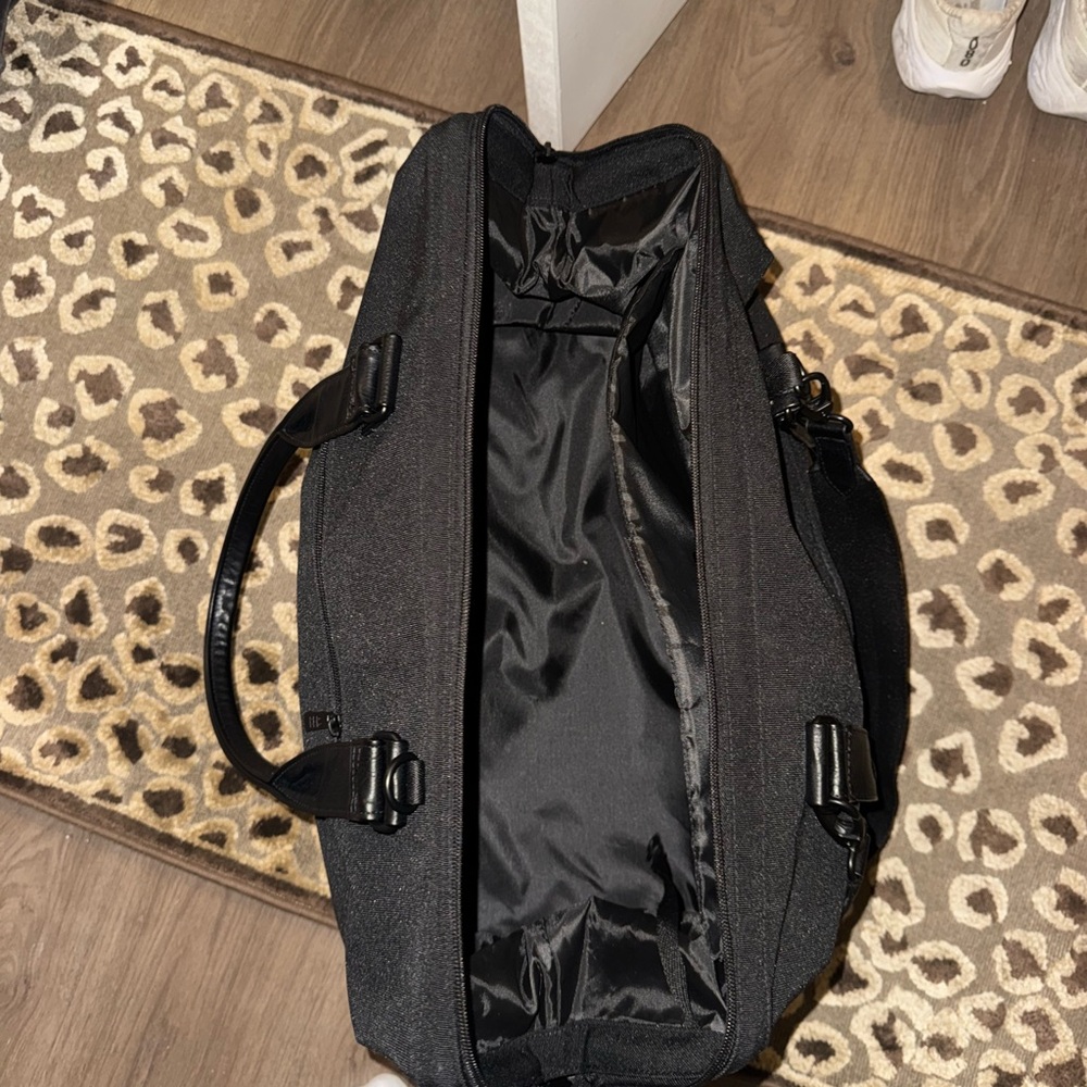 BEIS Black Weekender Travel Duffel - Picture 3 of 3